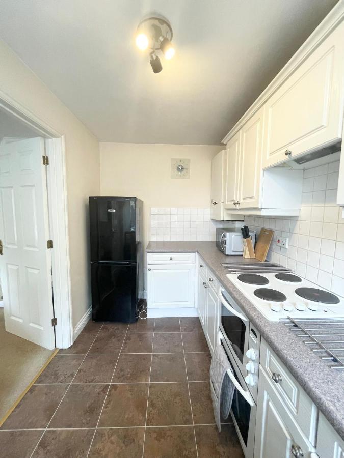 Best Price - Amazing 2 Bed 2 Bath - 4 Singles Or Super King Beds, 10 Min Walk To City Centre, 5 Minute Walk To Mayflower Theatre, Smart Tv, Ensuite, Balcony, Free Parking Southampton Exterior photo
